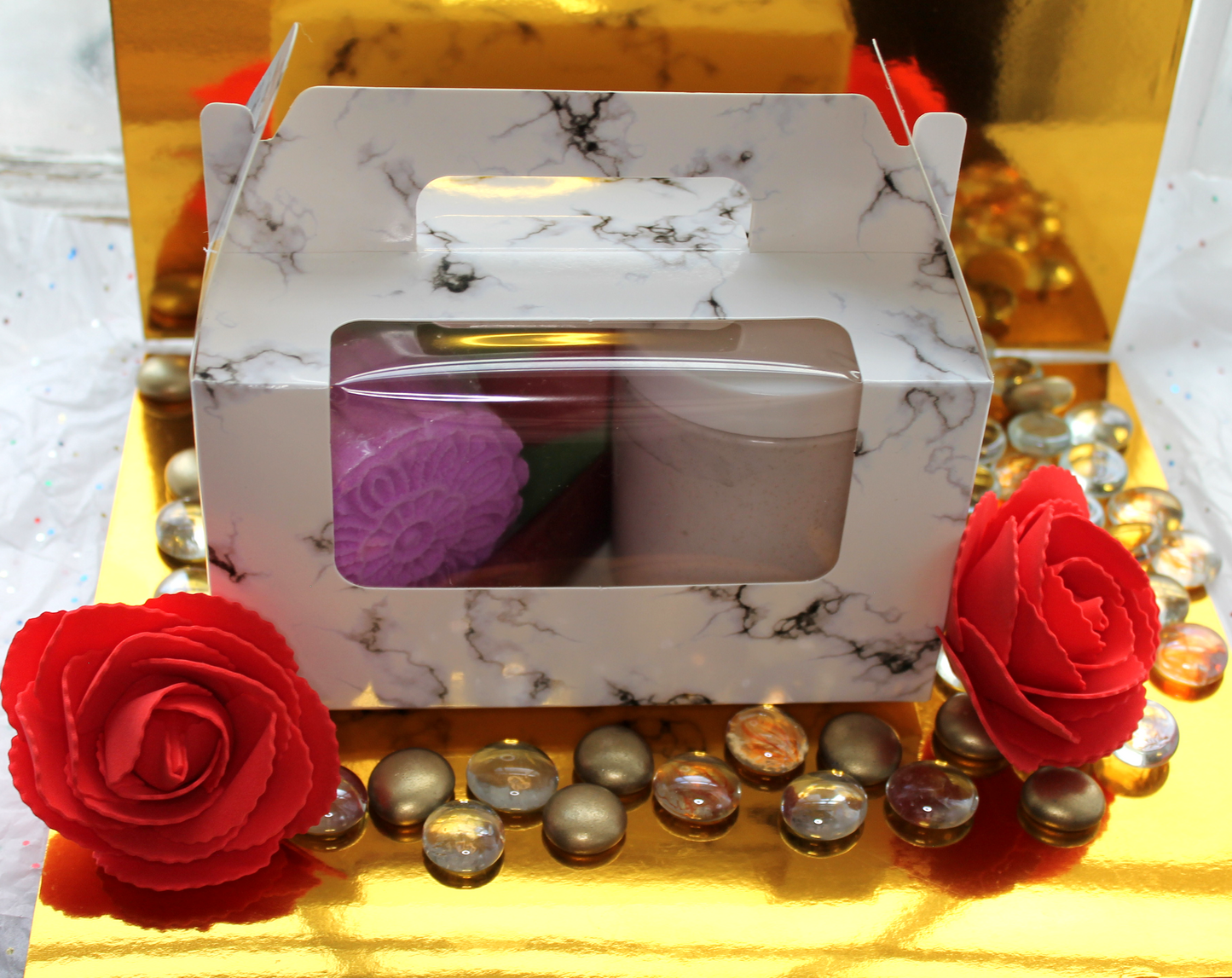 (W) Signature Love Box